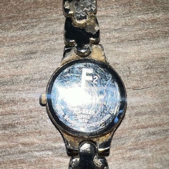 Fossil F2 Women Watch Stainless Silver Tone Steel New Battery White Quartz Y2K - Picture 6 of 6